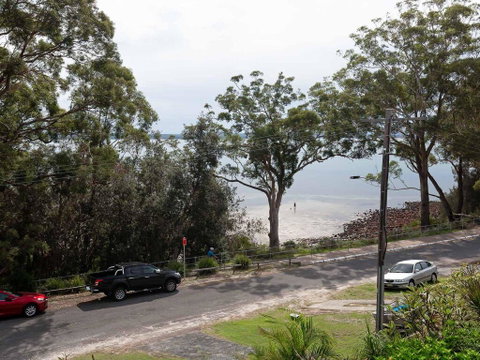 Baggies On Dutchies', 9 Burbong Street - Large House With Aircon, Boat Parking & Waterviews - Accommodation Perth 0