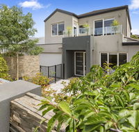 BANGALOW - MORNINGTON - Accommodation Perth