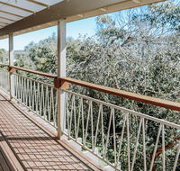 Banksia Beach House - Accommodation Perth