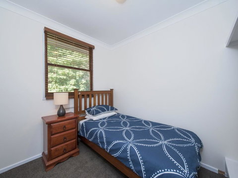 Barefoot Beach House, 24 Essendene Road - Accommodation Perth 0