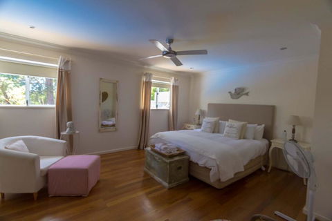 Barefoot Escape - Perth Resorts 2