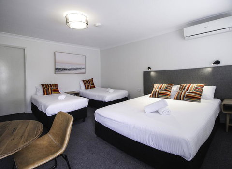 Batemans Bay Hotel - Perth Resorts 3