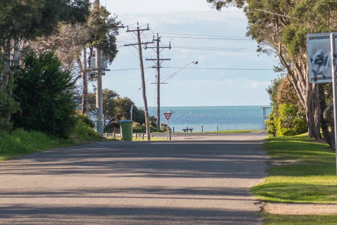 Bay Beach Beauty - Accommodation Perth 0