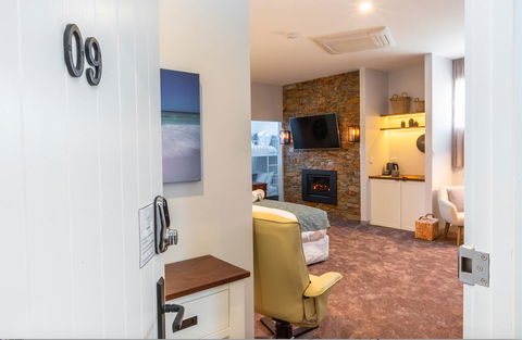 Bay Of Fires Apartments - Accommodation Perth 0