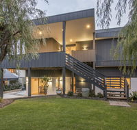 Bay View Retreat - Stunning Ocean Views and 300 metres To Beach - Accommodation Perth