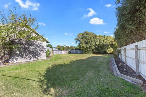 BAY YARD - Large Yard, Wifi, Family Friendly. - Accommodation Perth 3