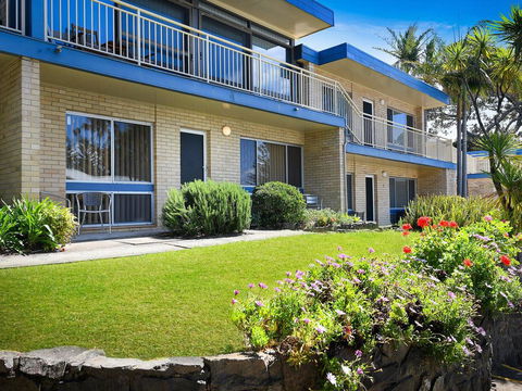 Beach Break - Perth Resorts 1