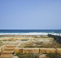 Beach House- 45 Curtis Parade - Perth Resorts