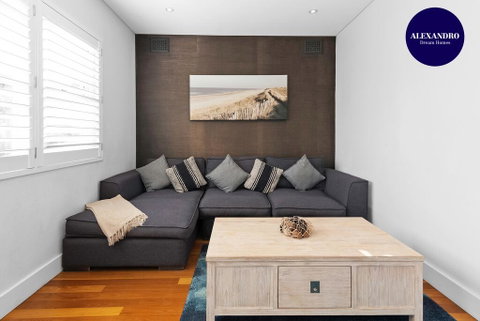 BEACHFRONT APARTMENT // DREAM LOCATION // CLOEY2 - Accommodation Perth 0