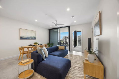 Rivello Apartments - Free Secure Car Park, 6km To City, Ferry Terminal, Eat Street, Rooftop Pool, Sauna, Portside Dinning - Perth Resorts 2