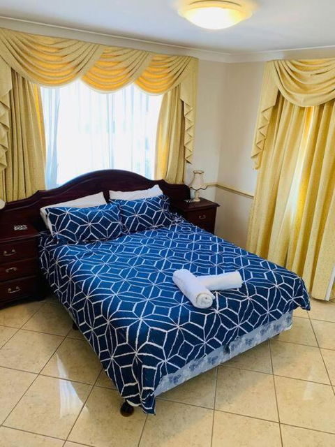 Redcliffe Villa - Accommodation Perth 1