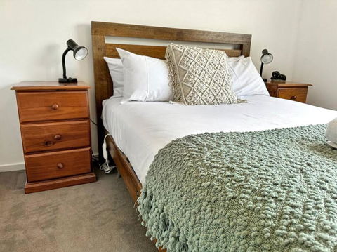 Reel Close! Walk To Everything. Sleeps 6 - Accommodation Perth 2