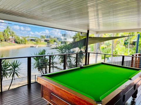 Reflections Broadbeach- Heated Pool! Complete Waterfront Entertainer With Huge Deck, Pool Table And Pontoon - Perth Resorts 1