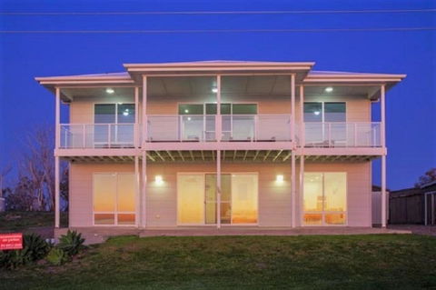 Relax At 36 - Accommodation Perth 0