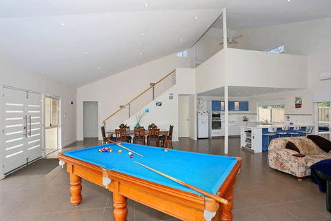Relax At Falcon By The Bay - Accommodation Perth 0