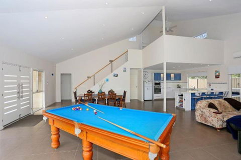 Relax At Falcon By The Bay - Accommodation Perth 1
