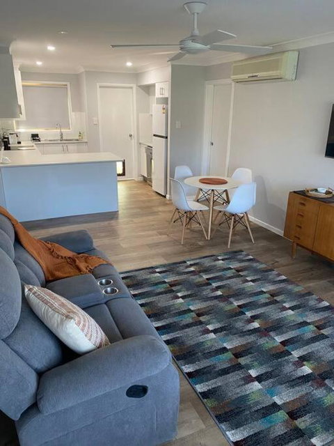 Relax On Ross - Perth Resorts 3
