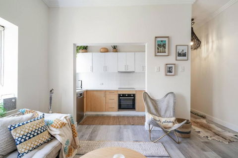 Relaxed Coogee Coastal Living With Ocean Views - Accommodation Perth 2