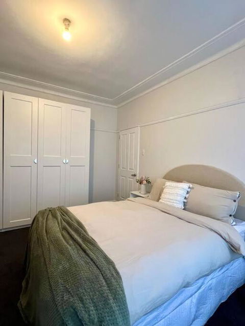 Renovated 3 Bedroom House - Accommodation Perth 1
