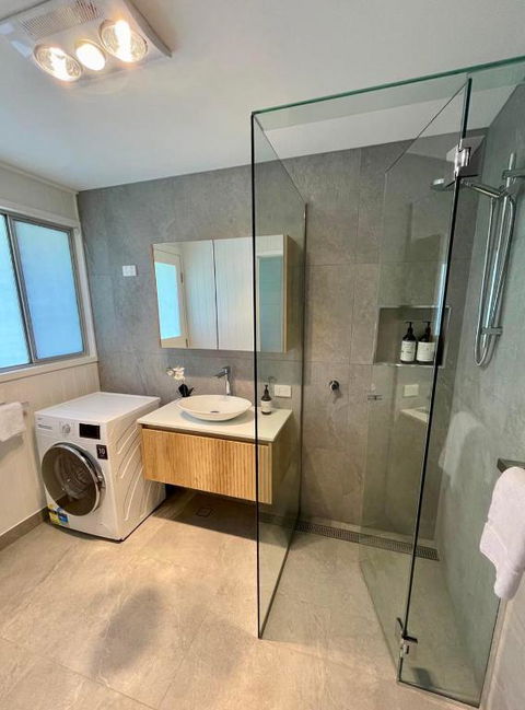 Renovated Beach House In The Heart Of Mooloolaba - Perth Resorts 2