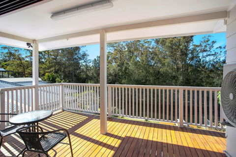 Renovated Coastal Getaway With Water Views - Accommodation Perth 1