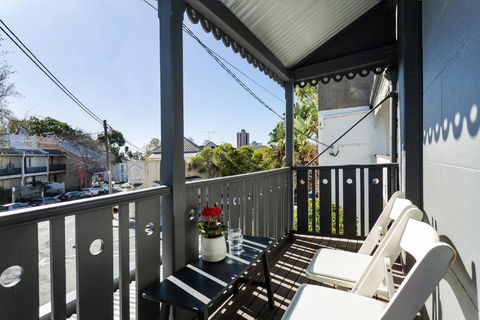 Renovated Terrace-Style Apartment In Woollahra - Perth Resorts 1