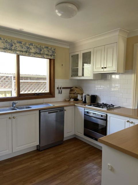 Residence On Cemar - Home Away From Home - Perth Resorts 3