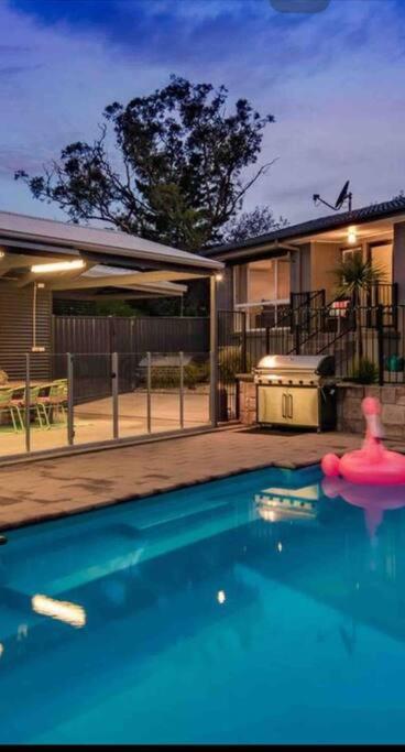Resort Style Home Pool Spa Sauna - Perth Resorts 3