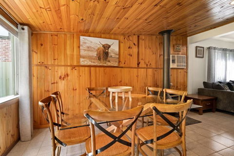 Rest & Relaxation - Perth Resorts 3