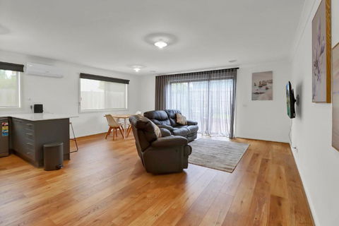 Retreat On Francis I Short And Long Stays - Perth Resorts 3