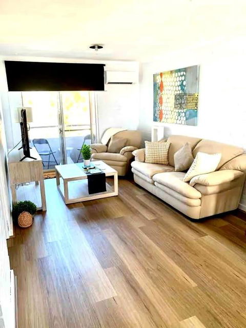 Right In Fremantle - Accommodation Perth 0