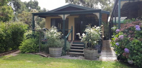Ripplebrook Country Cottage - Accommodation Perth 1