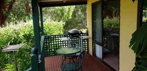 Ripplebrook Country Cottage - Accommodation Perth 3