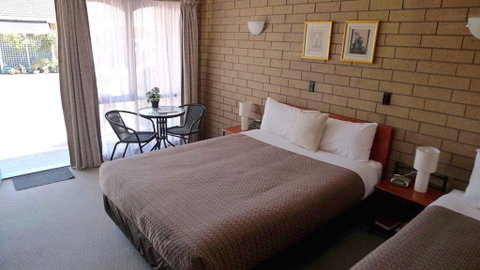 Rippleside Park Motor Inn - Accommodation Perth 2