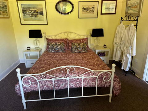 River Front Estate - Accommodation Perth 1