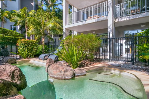 Salt&Pepper Sanctuary - Plunge Pool Resort Apartment By UHoliday - 2BR, 1BR And Studio Hotel Room Configurations Available - Perth Resorts 1