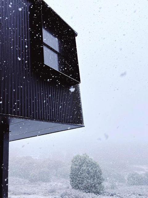 Roam Merrijig - Luxury Stay With Mountain Views - Foothills Of Mt Buller - Accommodation Perth 3