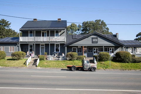 Robertson Public House And Kitchen - Accommodation Perth 0