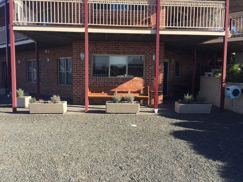 Robin Hill Retreat - Accommodation Perth 3