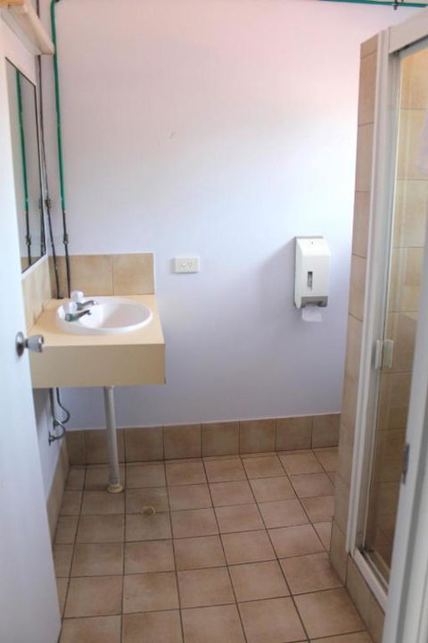 Rocky Glen Hotel Motel Gladstone - Perth Resorts 2