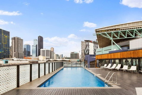 Rooftop Pool 2BR Apt At Marvel Stadium With Free Parking - Accommodation Perth 3