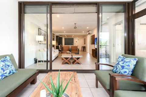 Rooftop Tranquility At Stunning Temple Resort - Accommodation Perth 1