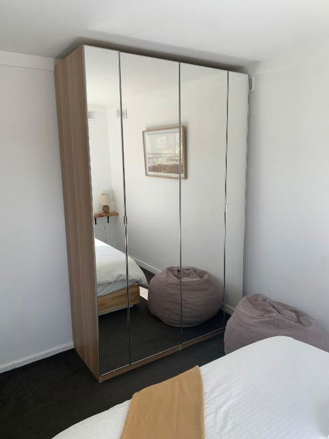 Room For Rent - Perth Resorts 1