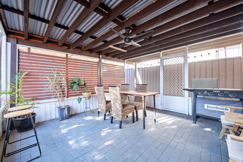 Rosewood Cottage - Stroll To Central, Cosy Escape - Accommodation Perth 3