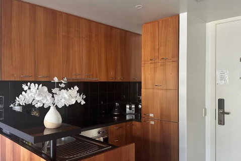 Royal Garden Residence - Accommodation Perth 2