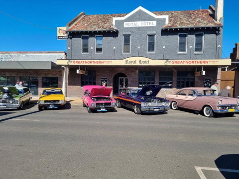 Royal Hotel Guyra - Perth Resorts 0