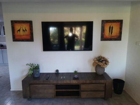 Rural Escape - Accommodation Perth 3