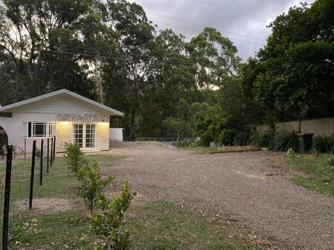 Rural Granny Flat - Pet Friendly - Accommodation Perth 2