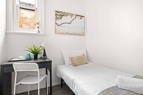 Rustic Single Room - Central Spot At Kengsinton - Shared Bathroom - Perth Resorts 0