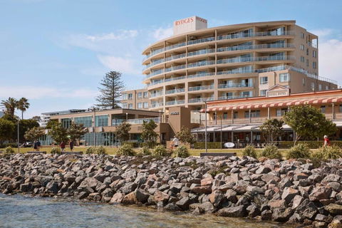 Rydges Hotel Port Macquarie - Accommodation Perth 2